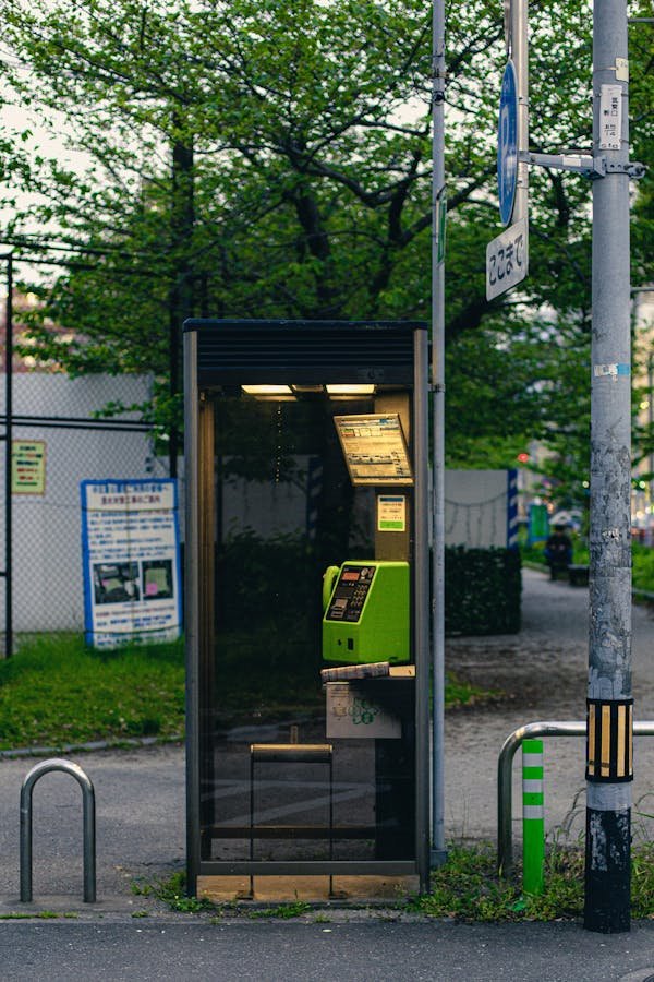 Das örtliche telefonbuch: ihr wegweiser zu adressen und nummern